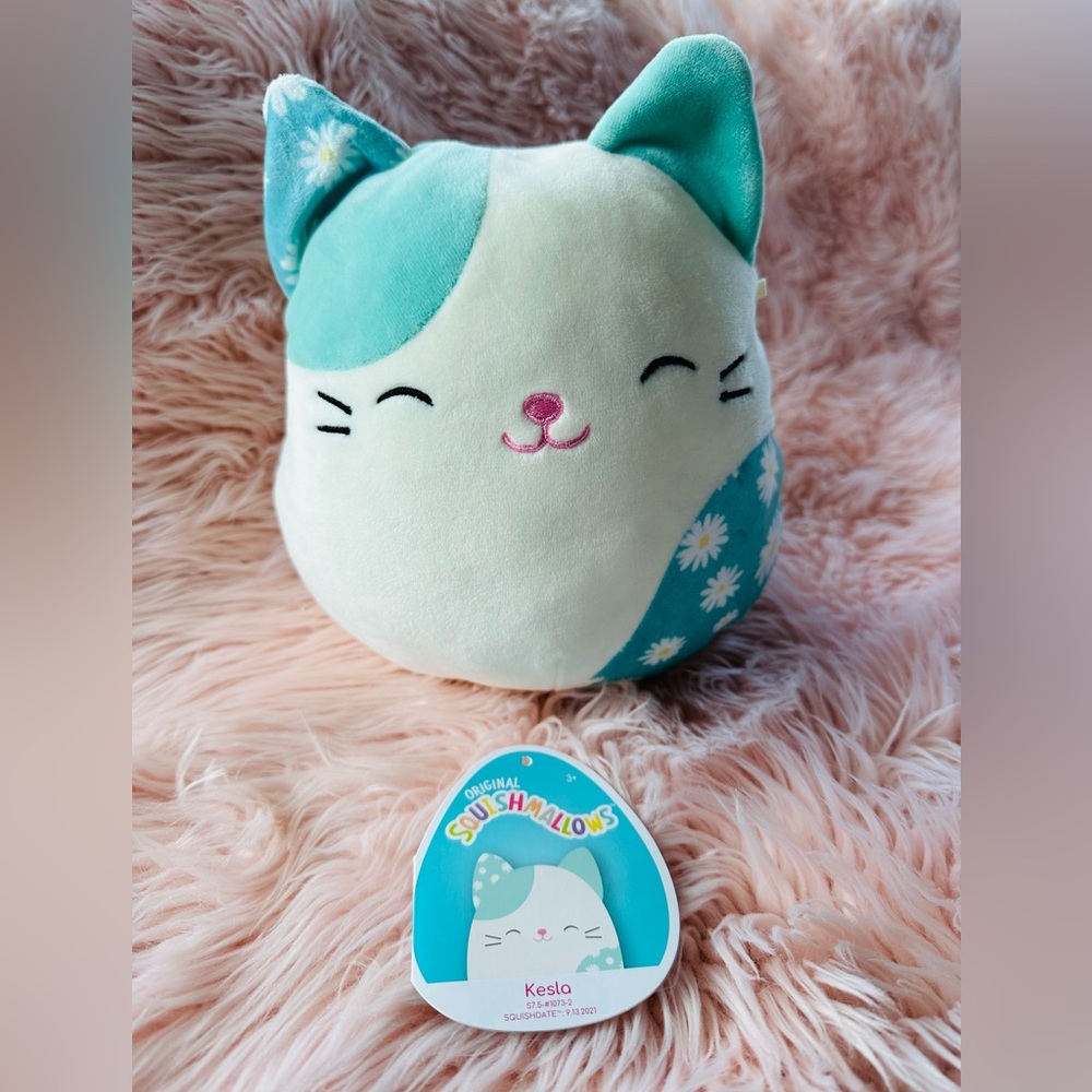 SQUISHMALLOWS KESLA THE CAT 7”